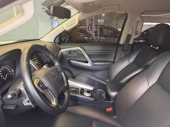 MITSUBISHI PAJERO FULL 3.2 HPE 4X4 16V TURBO INTERCOOLER DIESEL LEGEND EDITION 4P AUTOMÁTICO